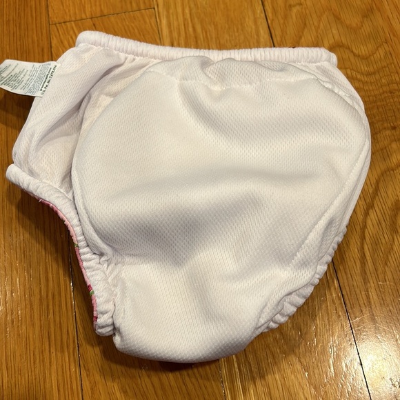 Green sprouts 4 T (small marks) price as it swim diaper - Picture 5 of 5